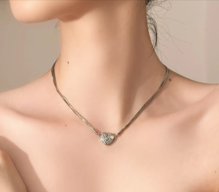 Collier cœur magnétique